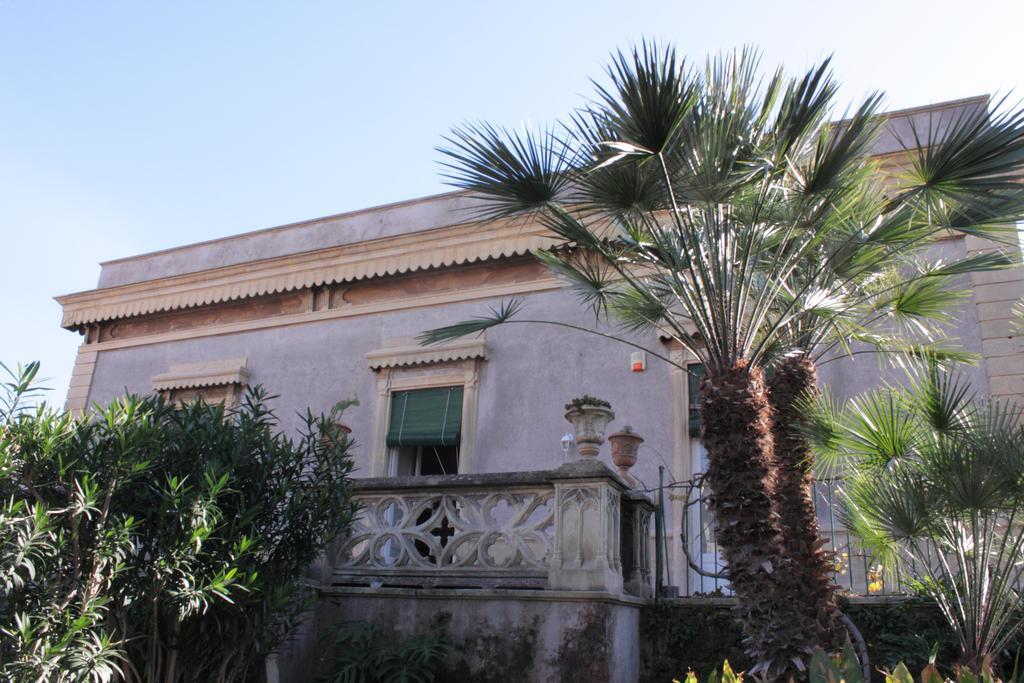 Villa Manasse Aci Castello Esterno foto